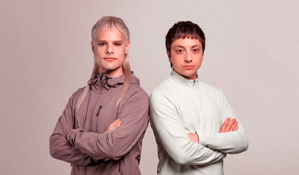 CA7RIEL & PACO AMOROSO en el «FREE SPIRITS WORLD TOUR»